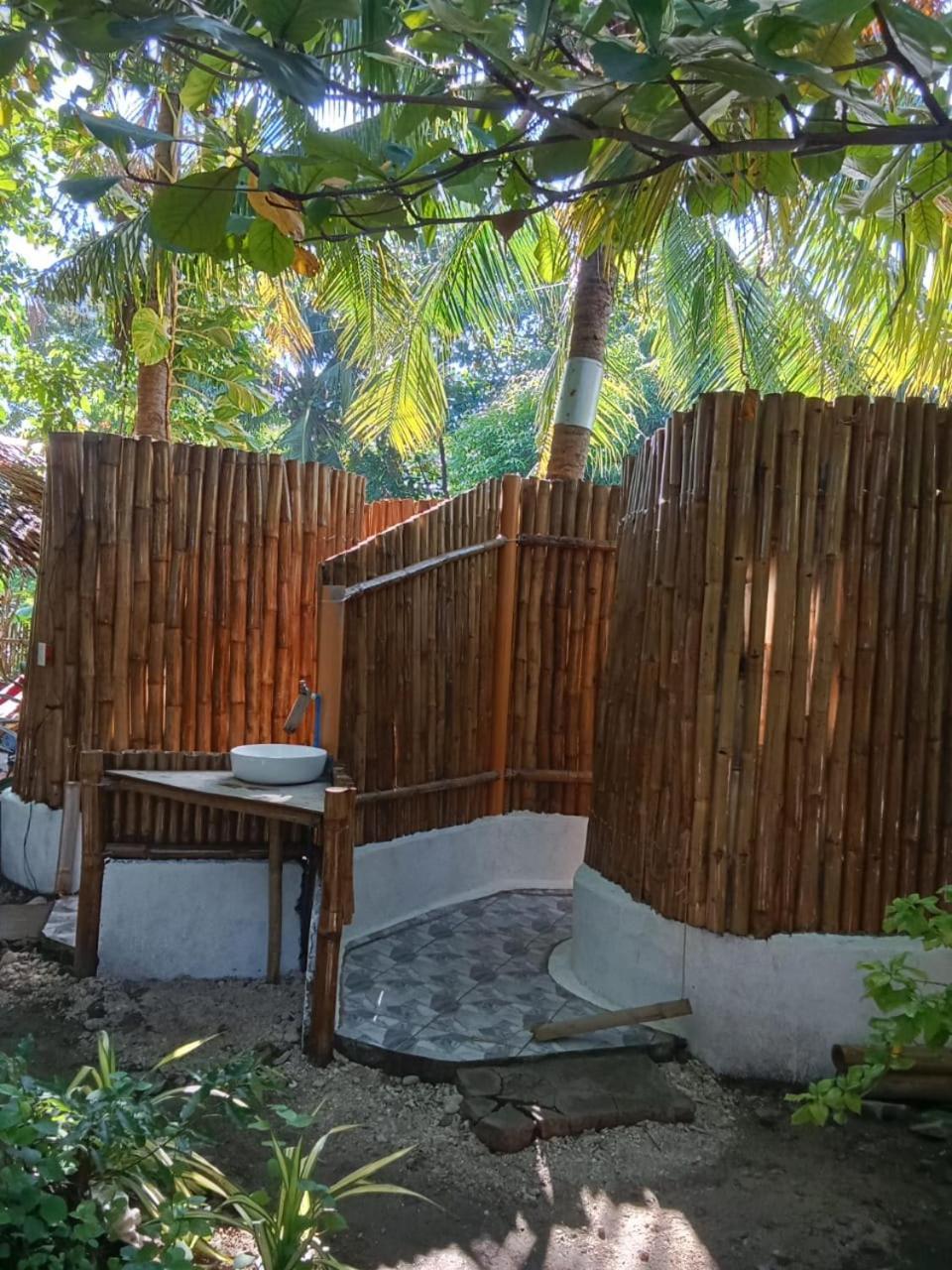 Georgia'S Neverland Hostel Isola di Malapascua Esterno foto