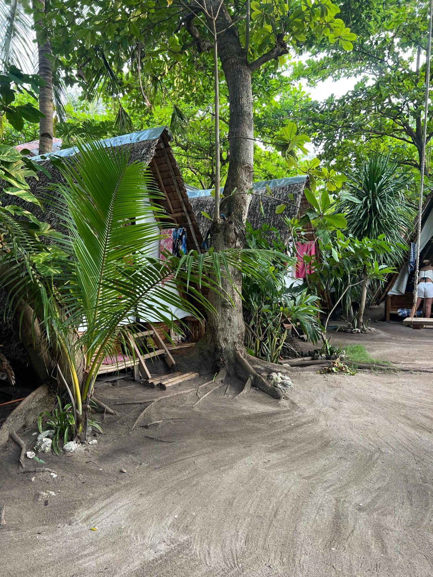 Georgia'S Neverland Hostel Isola di Malapascua Esterno foto