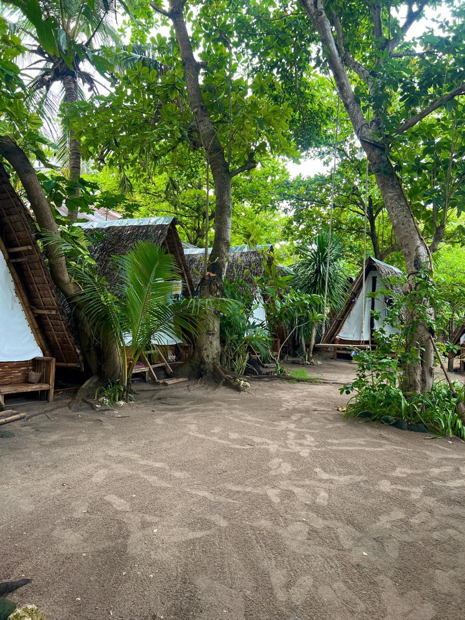 Georgia'S Neverland Hostel Isola di Malapascua Esterno foto